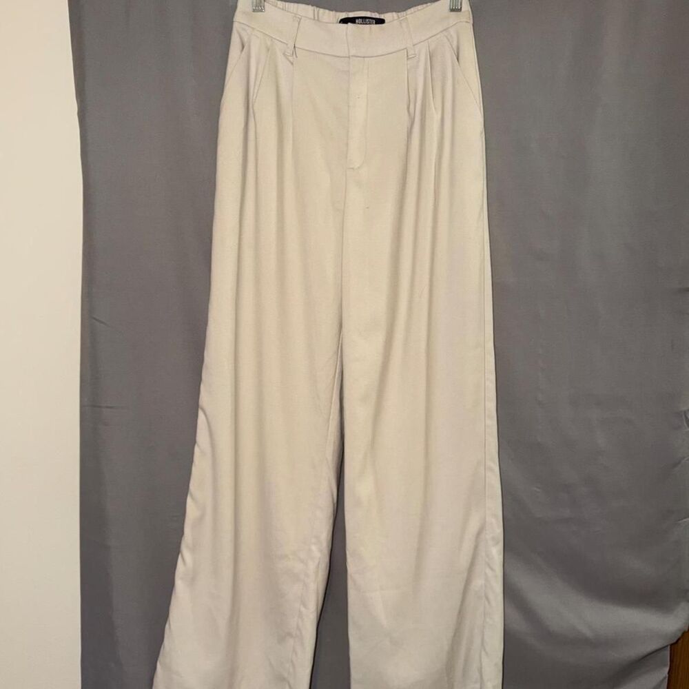Hollister Co. cream ultra high waist wide leg pants